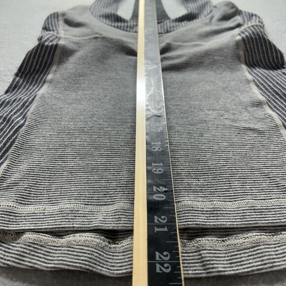 Lululemon Tank Top Womens 6 Gray White Stripe Built-In Bra Racerback Yoga - Picture 5 of 11